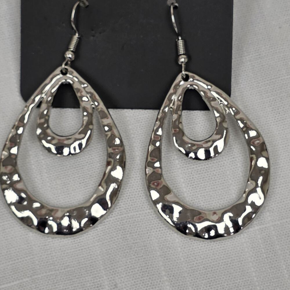Paparazzi Hammered Silver Tone Double Teardrop Dangle Earrings Geometric Openwor